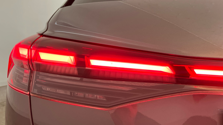 Audi Q4 e-tron 150kW 40 82.77kWh Launch Edition 5dr Auto Electric Estate